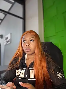 Belanny LS online show from November 29, 2025, 8:34 pm