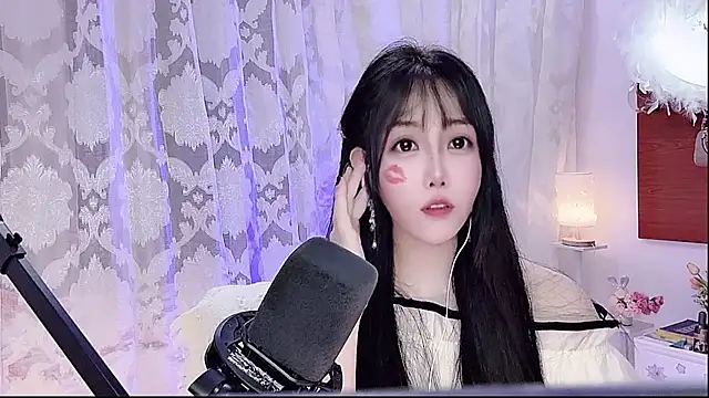 Laura 520 online show from May 23, 2026, 12:20 pm