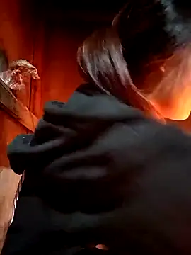 sorry-yeu online show from December 3, 2025, 2:15 pm