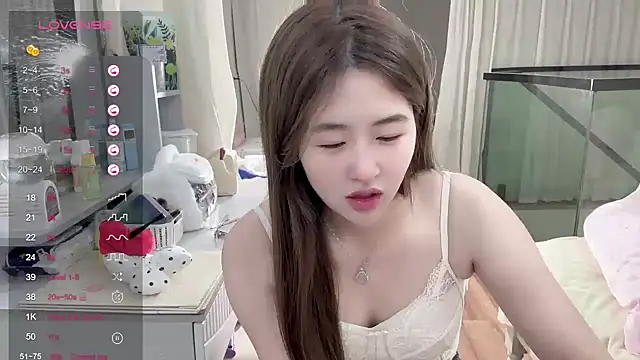 youyou-668 online show from December 2, 2025, 1:05 pm