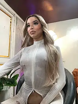  SandraHornball  online show from November 30, 2025, 11:09 pm