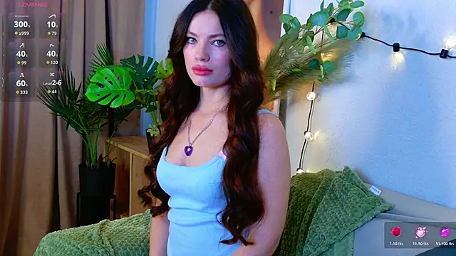 Snapshot of Taylla_Nouell chatting on December 2, 2025, 7:36 am Taylla Nouell online show from December 2, 2025, 7:36 am