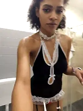 chanell95 online show from December 21, 2025, 8:38 pm