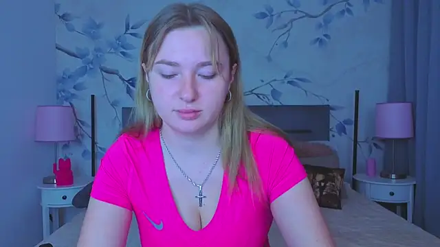 Sweetie kitty1 online show from December 5, 2025, 1:31 pm