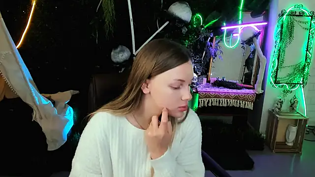 SandraLindsey online show from November 20, 2025, 6:35 am