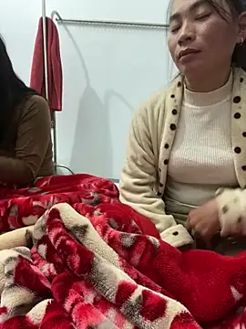 Snapshot of pitty_mymi chatting on November 28, 2025, 12:46 am pitty mymi online show from November 28, 2025, 12:46 am