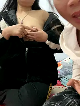 Snapshot of pitty_mymi chatting on December 1, 2025, 8:58 pm pitty mymi online show from December 1, 2025, 8:58 pm