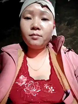 hoami-hot online show from November 19, 2025, 3:06 am