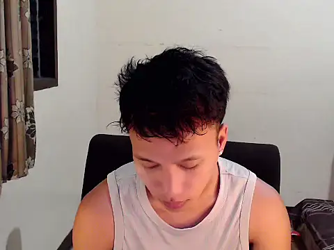 Snapshot of newgys chatting on February 18, 2026, 5:14 am newgys online show from February 18, 2026, 5:14 am