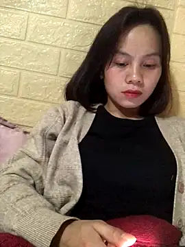 Trangbabylove online show from December 19, 2025, 9:44 pm