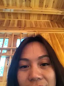 Trangbabylove online show from February 15, 2026, 2:52 am