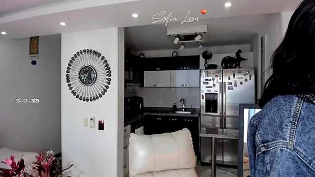 sofiasexhot online show from March 3, 2025, 2:37 pm