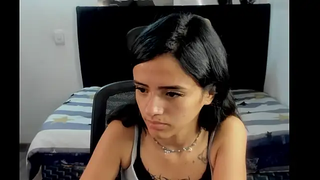 Snapshot of Candy__Girll18 chatting on March 22, 2026, 12:03 am Candy Girll18 online show from March 22, 2026, 12:03 am