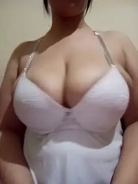 Maryam89six online show from November 29, 2025, 6:44 pm