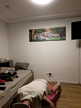 Snapshot of Mystery_Mark chatting on December 3, 2025, 7:01 pm Mystery Mark online show from December 3, 2025, 7:01 pm