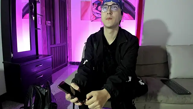 Amoneth Xx online show from March 6, 2026, 12:23 pm