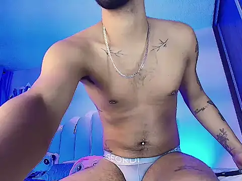 KMichelle1 online show from November 19, 2025, 4:23 am