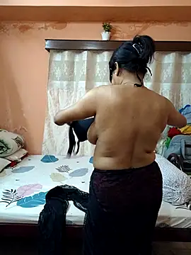 Snapshot of Cute-richa1 chatting on February 2, 2026, 1:43 pm Cute-richa1 online show from February 2, 2026, 1:43 pm