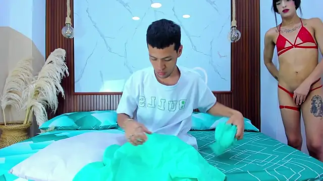 Loversinfire2 online show from November 20, 2025, 8:08 pm