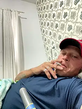 Snapshot of patraick chatting on November 18, 2025, 11:25 am patraick online show from November 18, 2025, 11:25 am