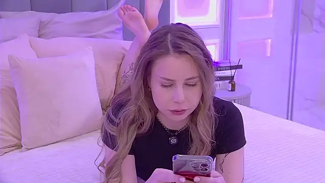 -SaraBlack- online show from December 17, 2025, 5:19 pm