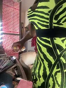 Motherbigbus online show from March 24, 2026, 11:43 pm