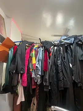 Snapshot of Motherbigbus chatting on June 2, 2026, 5:37 pm Motherbigbus online show from June 2, 2026, 5:37 pm