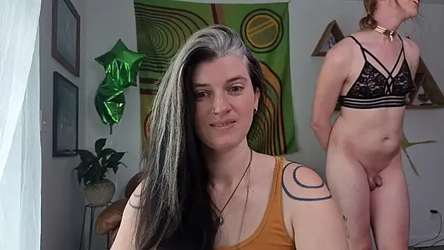 bruisedblossoms online show from April 21, 2026, 4:34 pm