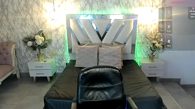 LILITH LIBELULA online show from November 22, 2025, 7:35 pm