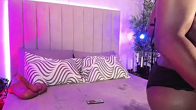 Snapshot of CandyVega_ chatting on November 27, 2025, 8:22 pm CandyVega online show from November 27, 2025, 8:22 pm