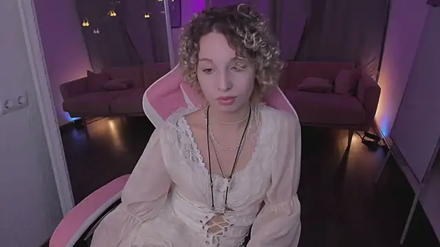 Mary Wohlberg online show from November 27, 2025, 5:31 am