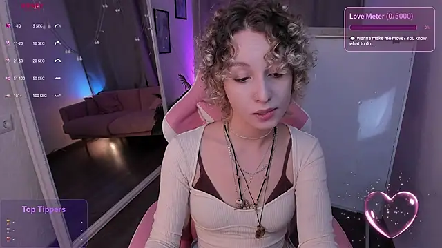 Mary Wohlberg online show from December 3, 2025, 5:37 am