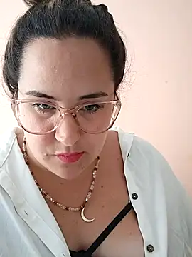 iviiiiiiiiiii online show from November 29, 2025, 7:06 pm