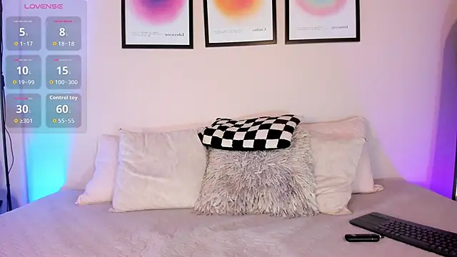 Snapshot of Sofi_vega77 chatting on April 30, 2026, 11:27 am Sofi vega77 online show from April 30, 2026, 11:27 am
