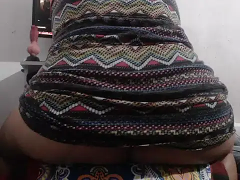 Snapshot of Liz_dark_secret chatting on December 14, 2025, 8:41 am Liz dark secret online show from December 14, 2025, 8:41 am