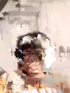 seloioo 36 online show from December 3, 2025, 9:13 pm