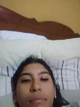 Snapshot of skinnyrox chatting on July 3, 2026, 5:03 am skinnyrox online show from July 3, 2026, 5:03 am