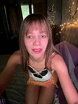 artshadowvibe online show from December 1, 2025, 7:13 am