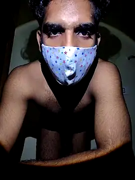 Yournextdoorboy online show from May 1, 2026, 5:17 pm