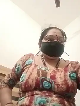 Snapshot of Menka_cut34 chatting on June 14, 2026, 10:45 pm Menka cut34 online show from June 14, 2026, 10:45 pm