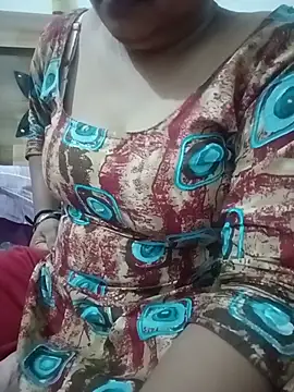 Snapshot of Menka_cut34 chatting on July 2, 2026, 3:29 pm Menka cut34 online show from July 2, 2026, 3:29 pm