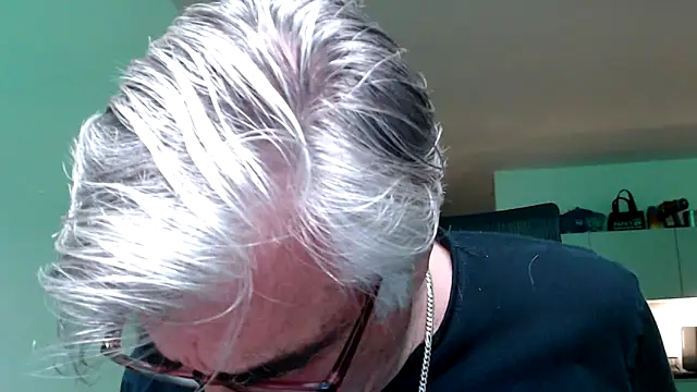 Buidapest online show from May 16, 2026, 6:21 am