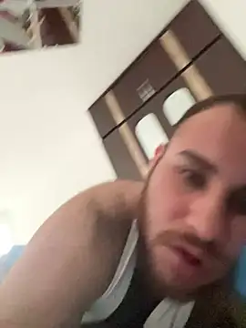 Snapshot of Andreiandu23 chatting on February 5, 2026, 10:09 am Andreiandu23 online show from February 5, 2026, 10:09 am