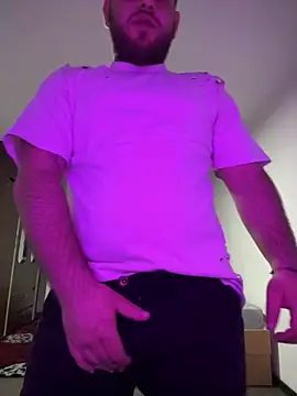 Snapshot of Andreiandu23 chatting on April 2, 2026, 6:49 pm Andreiandu23 online show from April 2, 2026, 6:49 pm