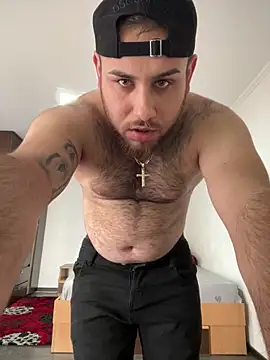 Snapshot of Andreiandu23 chatting on April 3, 2026, 2:15 pm Andreiandu23 online show from April 3, 2026, 2:15 pm