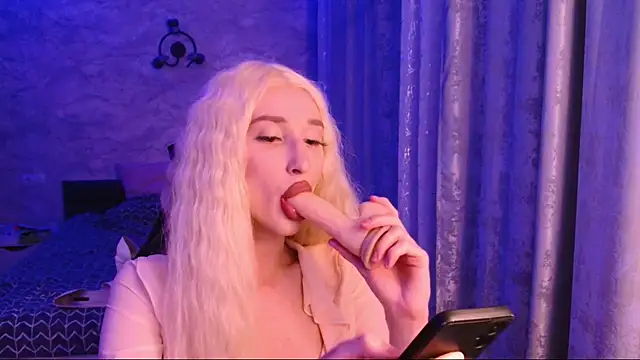  Honey sunset  online show from February 12, 2026, 4:46 pm