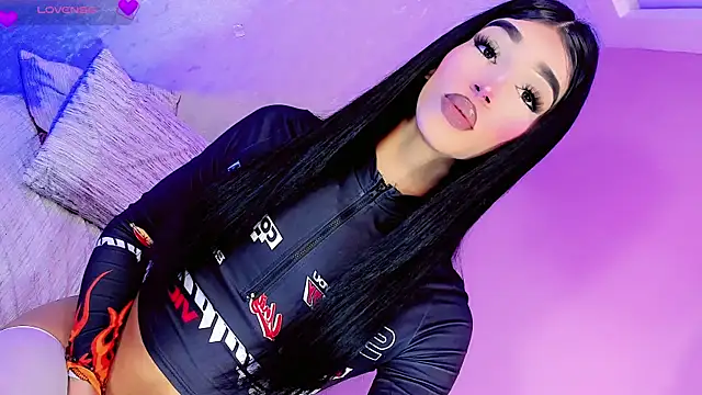 Keysprincess online show from June 5, 2026, 1:06 pm