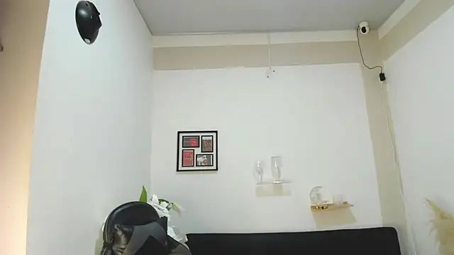 Curvykittenx online show from November 25, 2025, 2:00 am