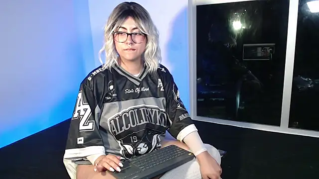 miss jas11 online show from February 21, 2026, 6:58 am