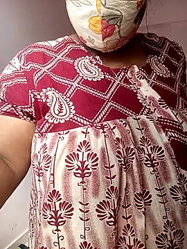 CUTE-LOVE-SWEETS online show from February 19, 2026, 4:41 am